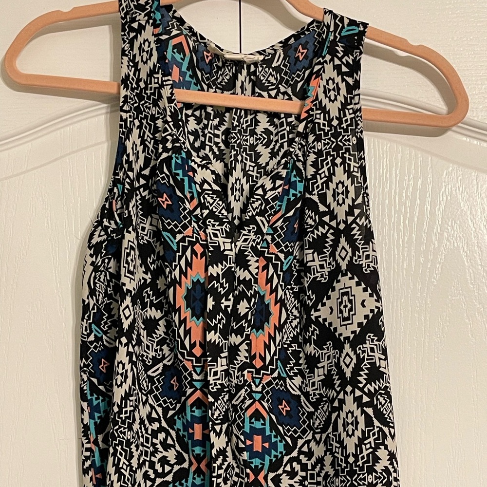 Pink Rose Geometric Print Sleeveless Top - Black and Multicolor